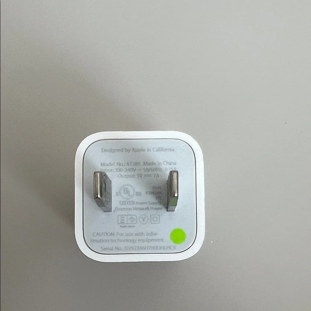 Apple Power Adapter USB (iPhone & iPad)